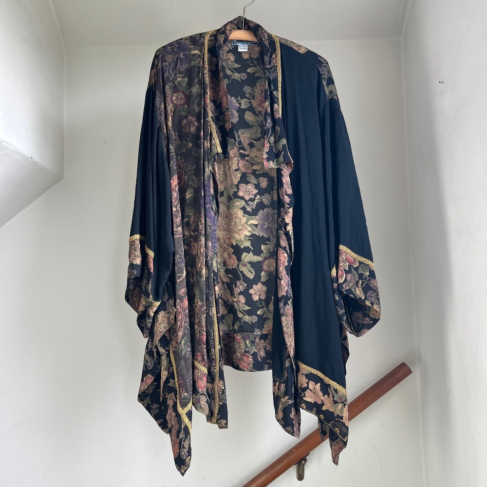 Vintage Tienda Ho Kimono Cardigan Top Free Size Black Floral Boho Draped Artsy